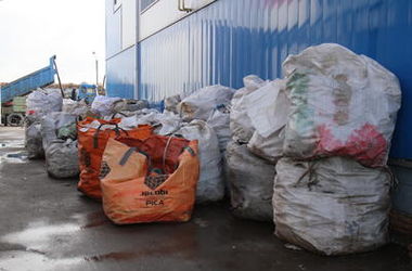 15 квітня 2014 року, 17:05 Переглядів:   На київських вулицях нікуди викидати сміття