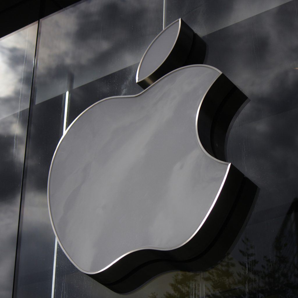 В захищеному Едемі Apple завівся черв'як: з App Store видаляють близько 40 додатків, заражених вірусом